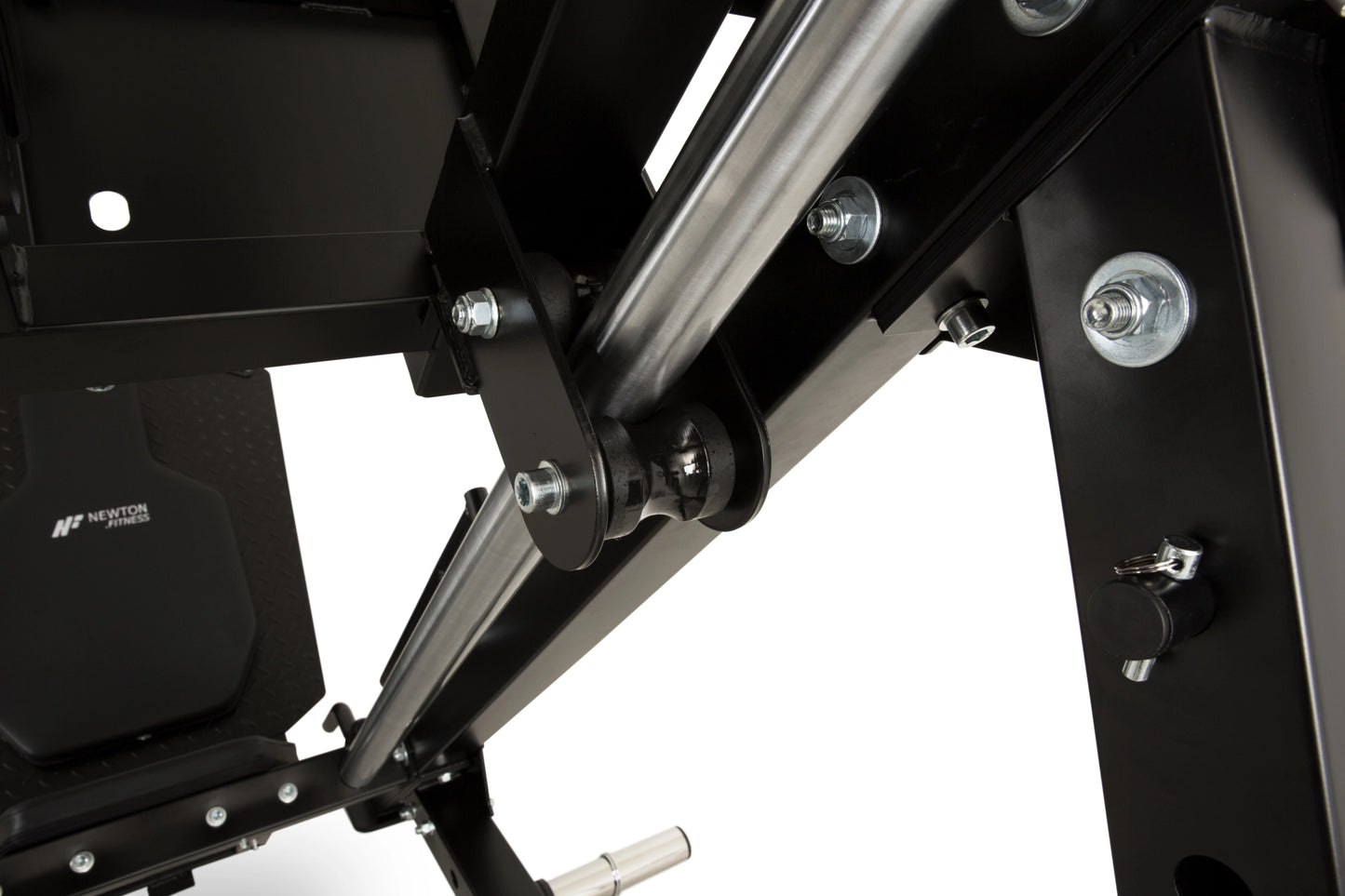 PRENSA DE PIERNAS Y SENTADILLAS HACK NEWTON FITNESS BLACK SERIES BLK-875