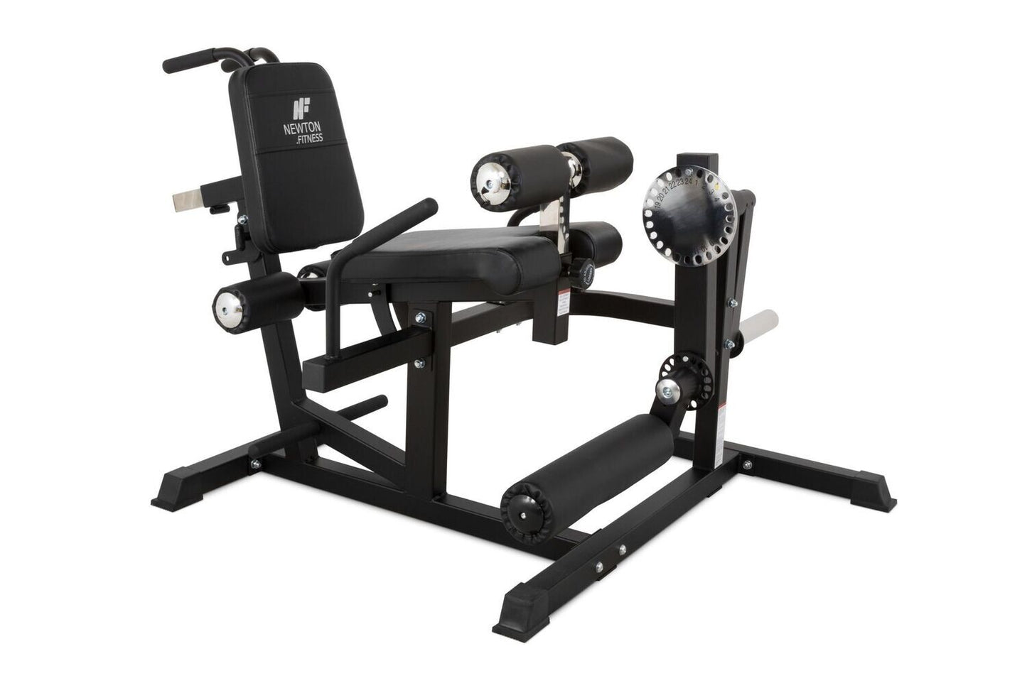 MÁQUINA EXTENSIÓN DE PIERNA MULTIFUNCIONAL NEWTON FITNESS BLACK SERIES BLK-60